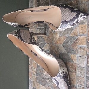 Nine West Snakeskin high heels, size 7